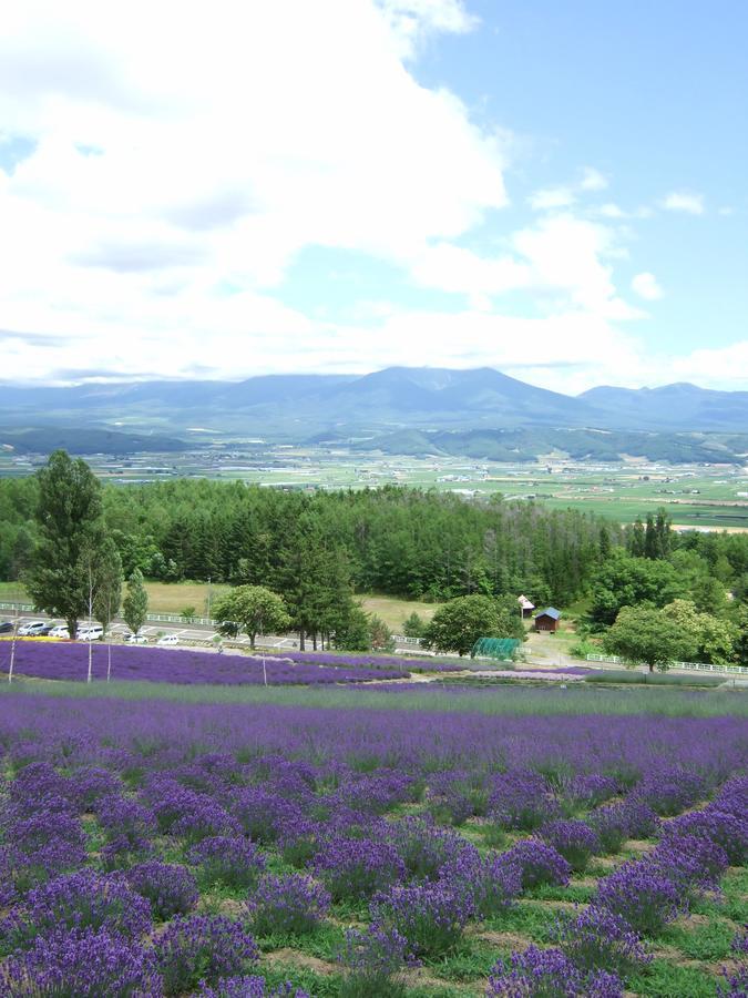 Gufo No Mori Kamifurano Hotel Exterior photo